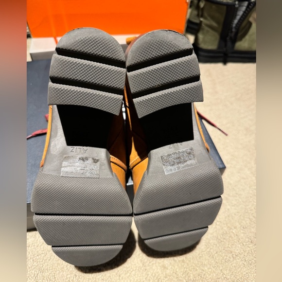 NATURALIZER Myla Womens Leather Cold Weather Combat & Lace-Up Boots. - Picture 5 of 10